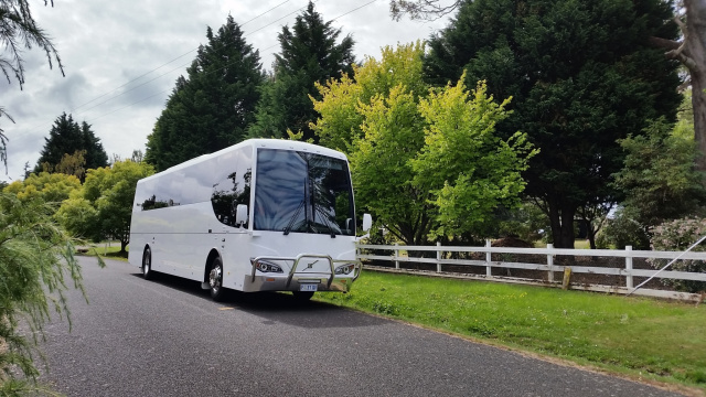 Large Premium Volvo 3